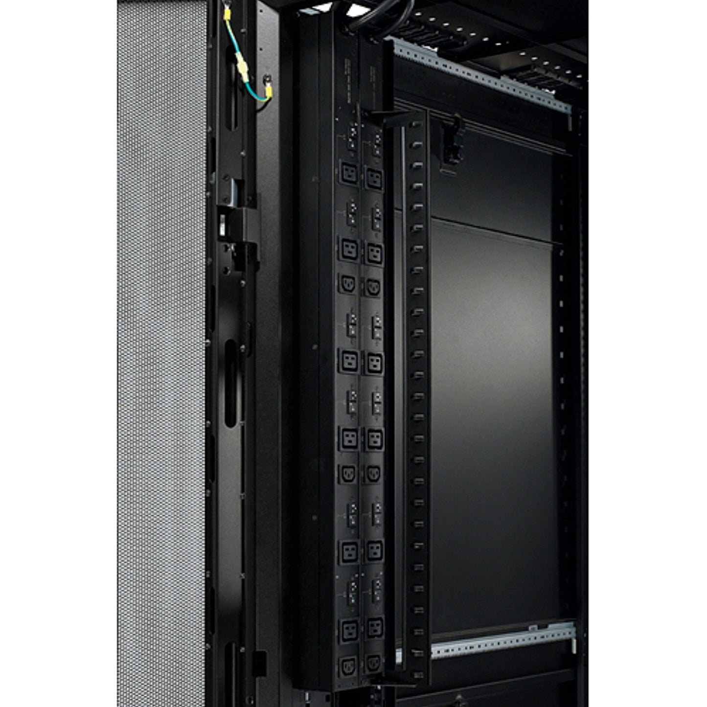 Rack PDU, Basic, Zero U, 22kW, 230V, (6) C19 & (3) C13, High Temp AP7555A