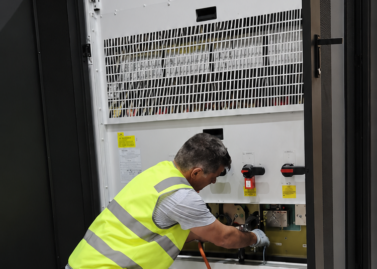 UPS commissioning by UPS Solutions engineers