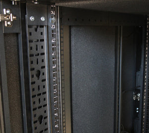 NetShelter CX 38U soundproofed Server Room in a Box Enclosure International AR4038IA
